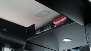 中央大型キャビネット（1個）